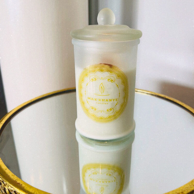 Mak'khanye Scented Soy Wax Candle- Frosted