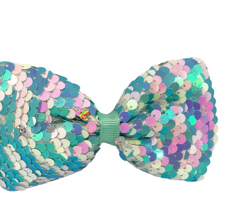 Childrens sequence bow clip